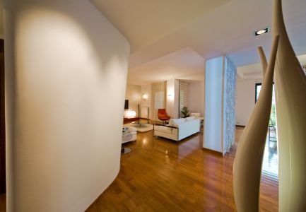 Suprapuneri Apartament în Băneasa