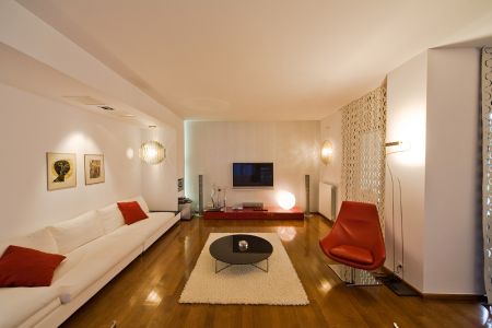 Livingul către televizor Apartament în Băneasa