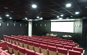 Mediatecă la Levallois-Perret - amfiteatru